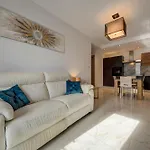 2br With Balcony Appartement