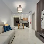 Appartement 2br With Balcony *