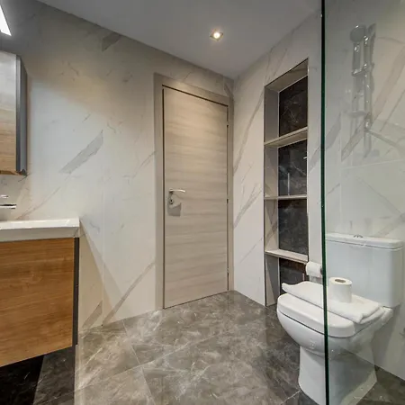 2br With Balcony Gzira