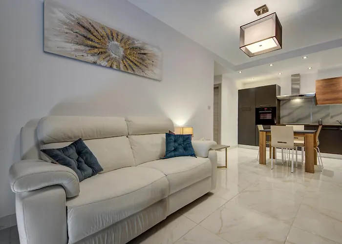 2br With Balcony * Gzira