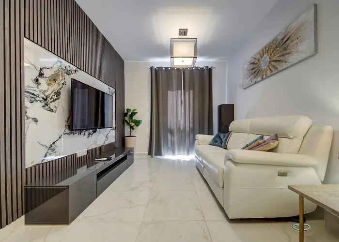 Διαμέρισμα 2br With Balcony *