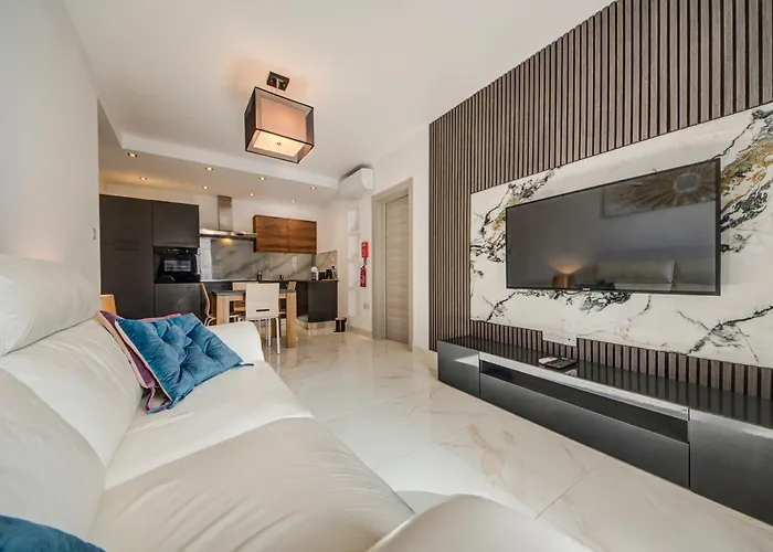 Διαμέρισμα 2br With Balcony